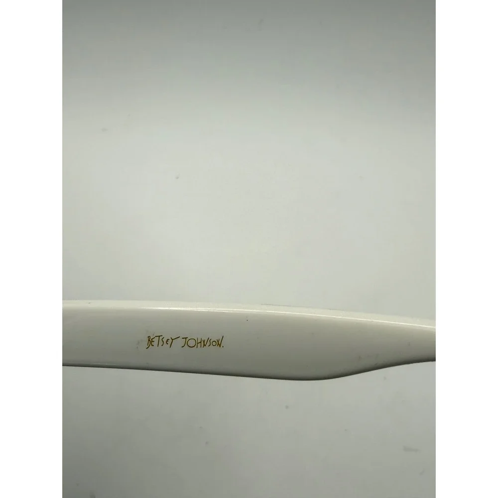 Betsey‎ Johnson White Gold Star Studded Cat Eye Sunglasses SR0422 Gradient Lens